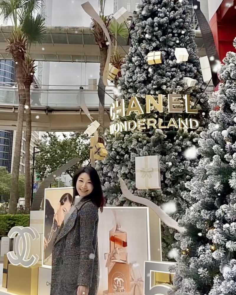 聖誕節快樂～路上的裝飾有滿滿的過節氛圍  #余朱青