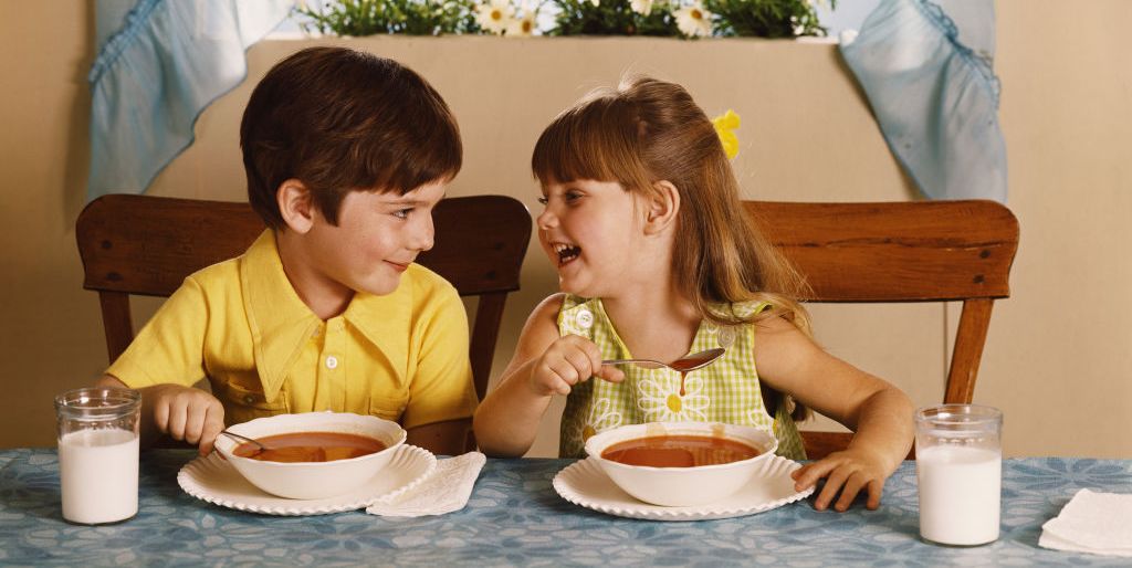 人體發胖地圖是真的嗎？吃巧克力會胖膝蓋、喝熱牛奶會胖鎖骨，營養師解密發胖原因〖Harper's Bazaar